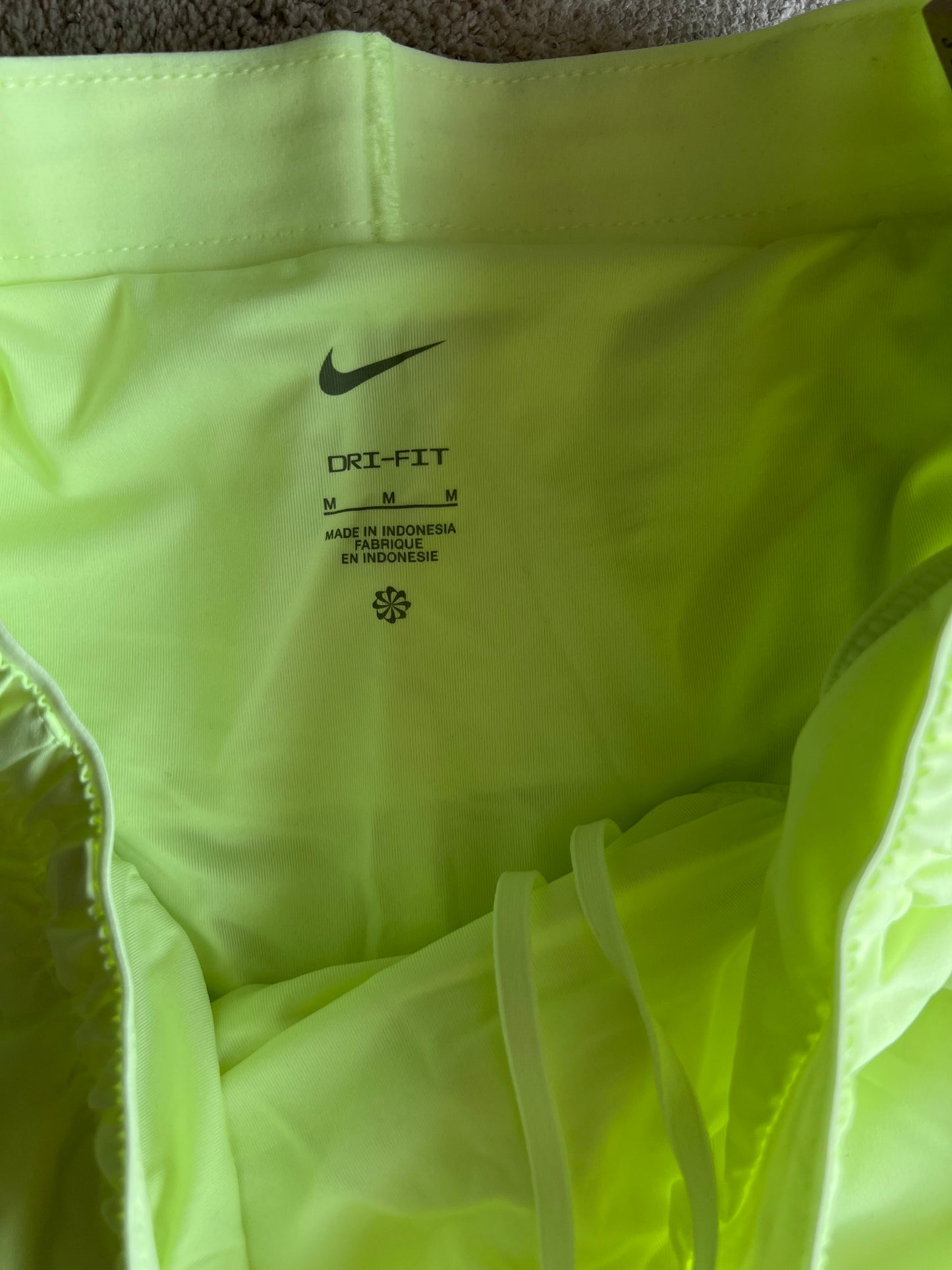 Nike Challenger Shorts Volt Green