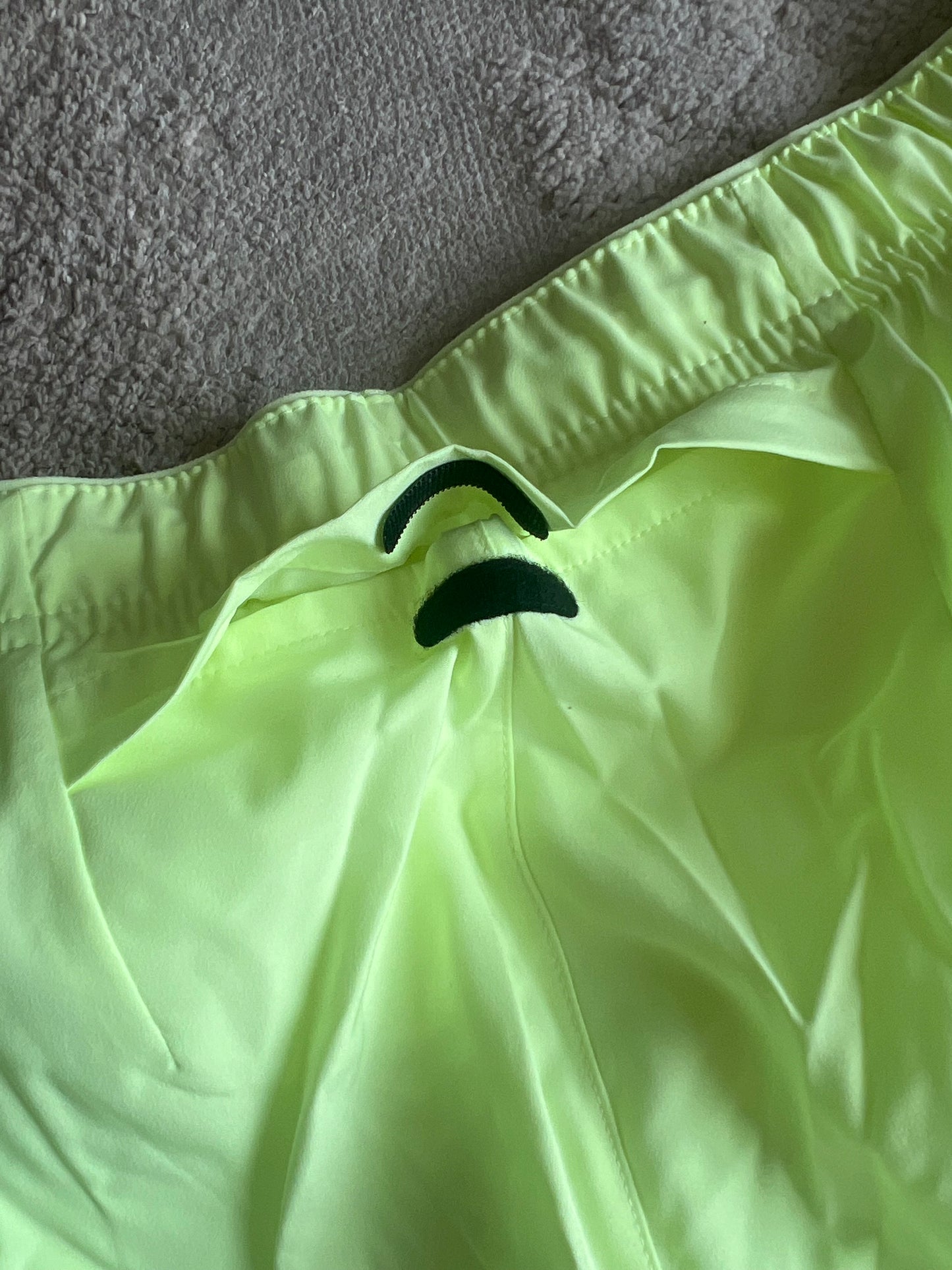 Nike Challenger Shorts Volt Green