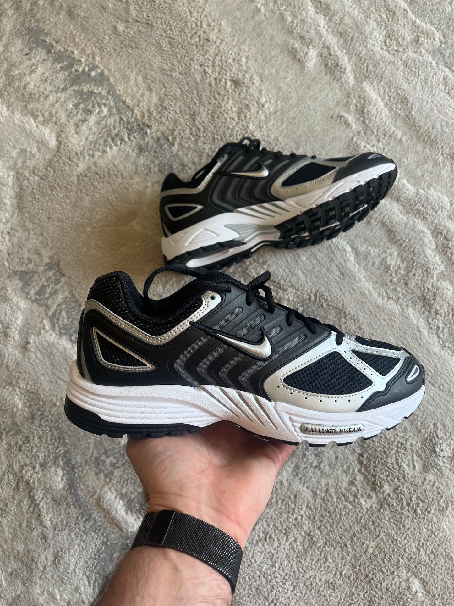 Nike Pegasus 2005 Black Silver – Retro Running Trainers
