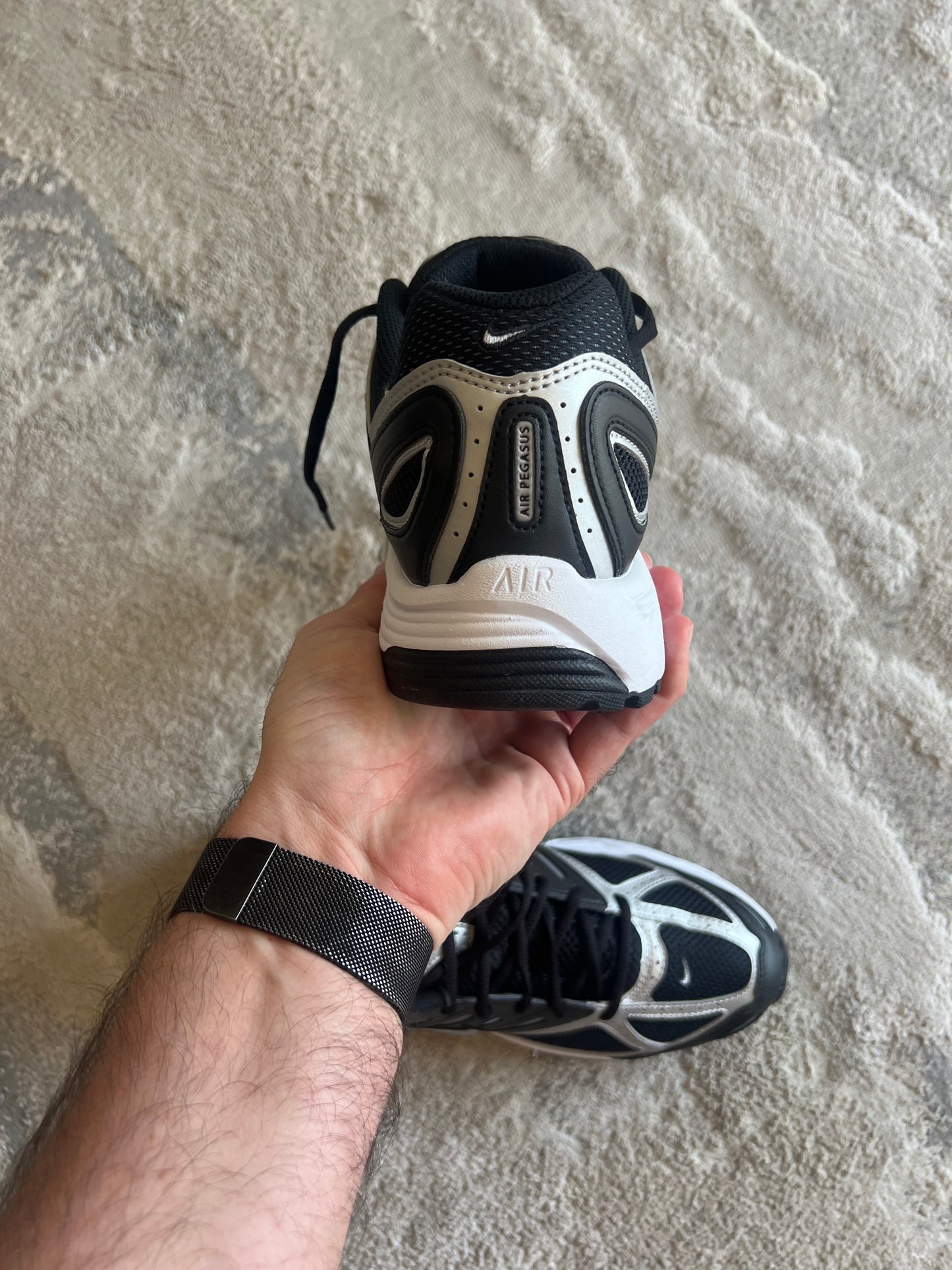Nike Pegasus 2005 Black Silver – Retro Running Trainers