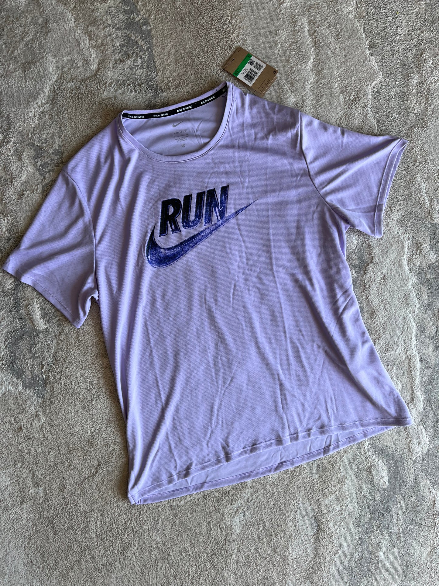 Nike run energy miler DRI-FIT lilac
