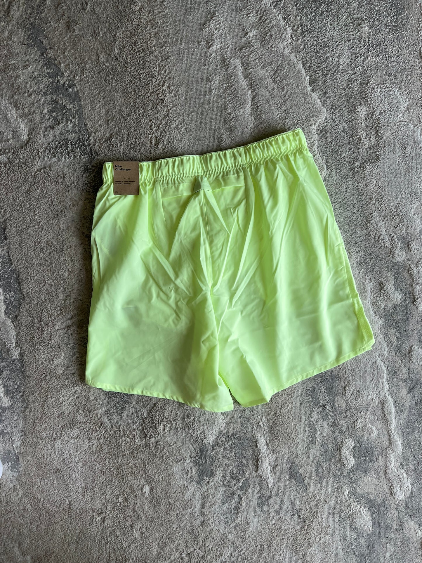 Nike Challenger Shorts Volt Green